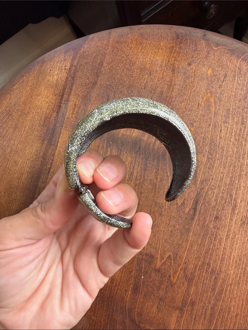 Vintage E. Pearl Glittery Chunky Resin Bangle - Sage Green